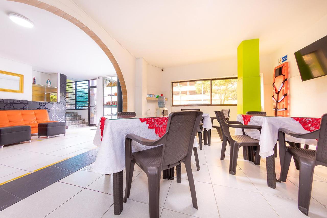 Ayenda Villas De San Juan Medellín Exteriör bild